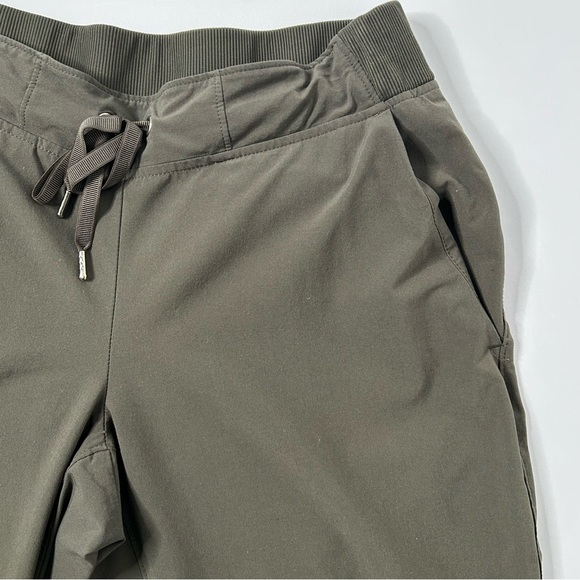 Athleta Women’s Olive Green Joggers Size 8 - Picture 6 of 9